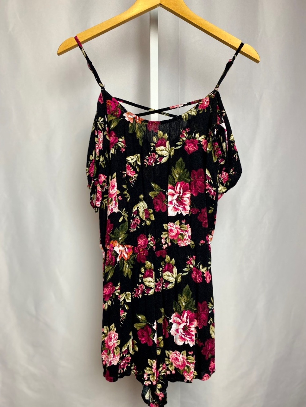 💙5/$15 Ambiance Black Floral Cold Shoulder Spaghetti Strap Romper Small